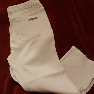 Long size 6 white jeans